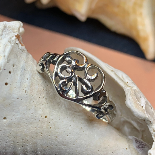 Celtic Knot Heart Ring — view 4