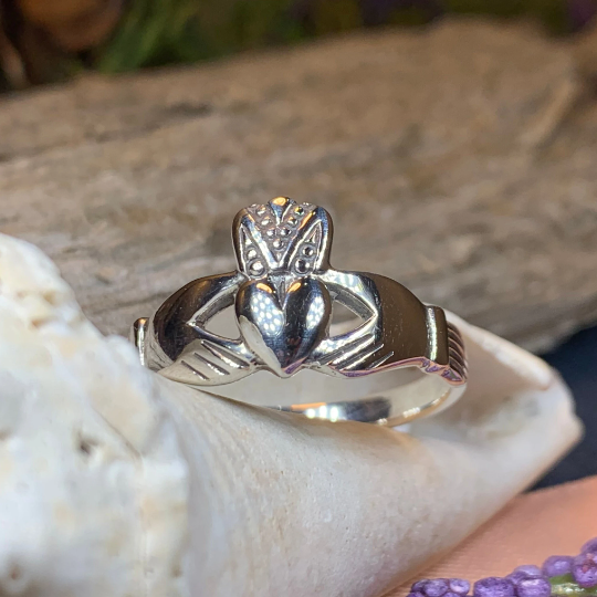 Ardmore Irish Claddagh Ring in Sterling Silver — view 7