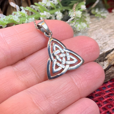 Load image into Gallery viewer, Celtic Triangle Necklace
