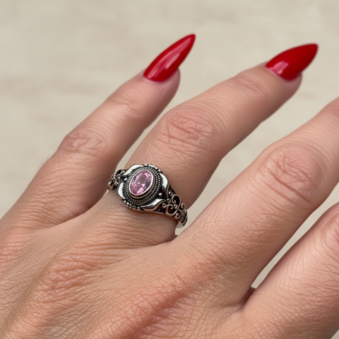 Load image into Gallery viewer, Romantic Celtic Knot Ring in Sterling Silver
